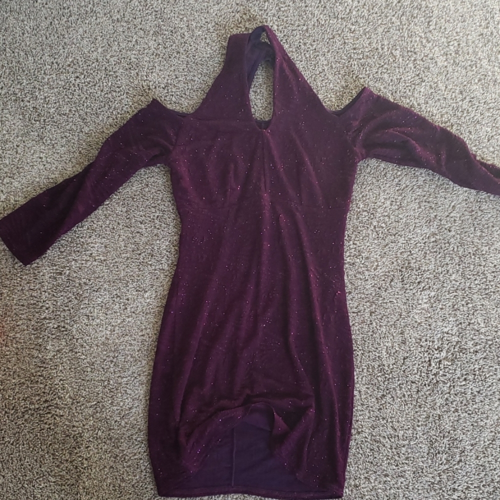 Cold shoulder halter